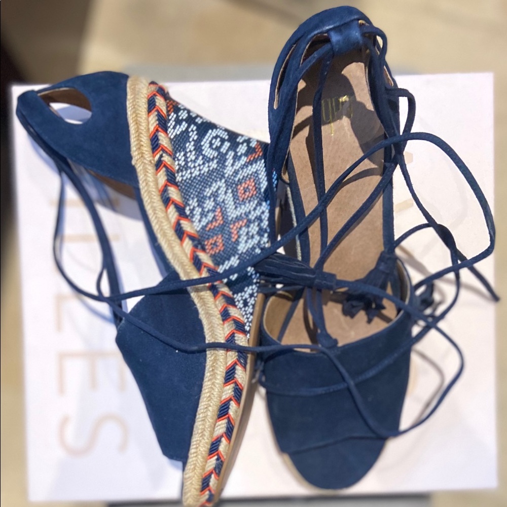 CAbi wedge espadrilles size 10 NWOB